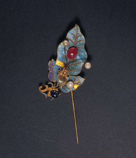 金镶珠石秋叶蜘蛛簪