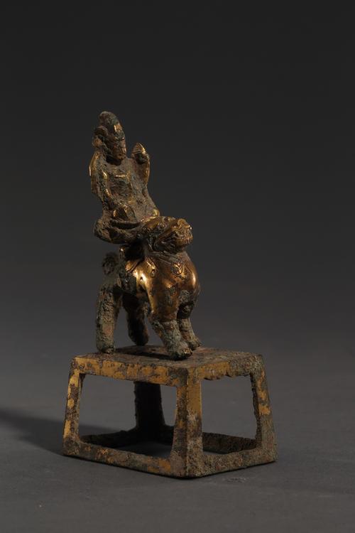 铜鎏金长方形壸门造像座