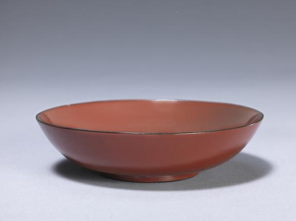 黑漆描金缠枝莲团锦纹成份餐具-酱色碟