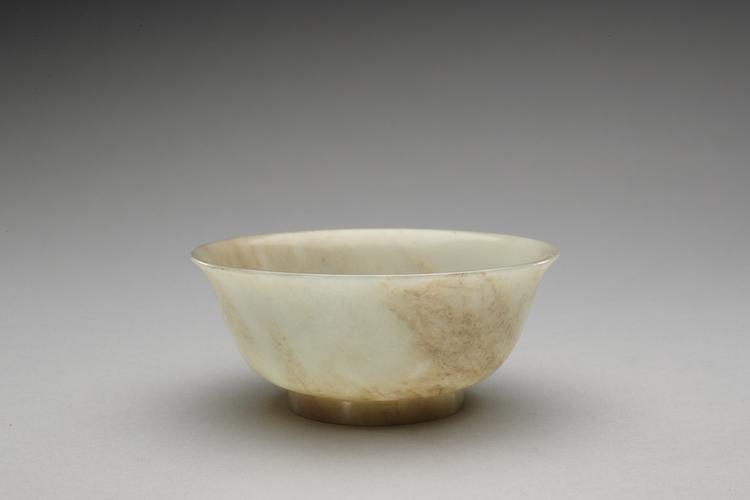 乾隆款青玉撇口碗