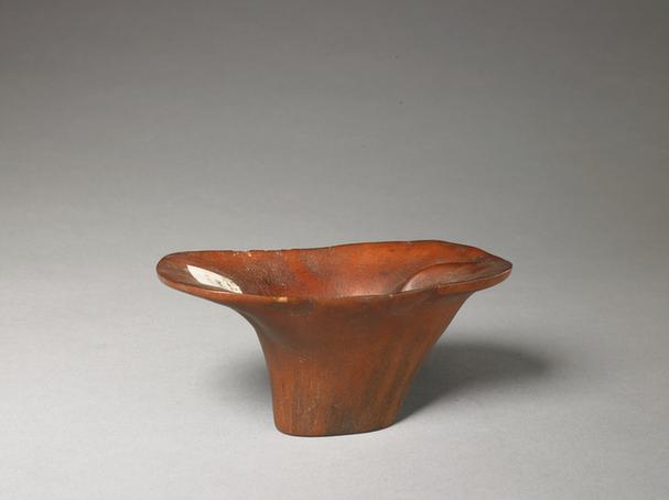 犀角雕天然式杯