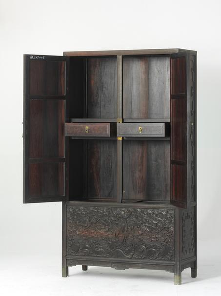 紫檀暗八仙立柜