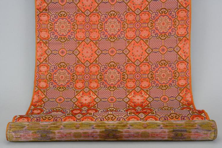 红色地如意纹天华锦