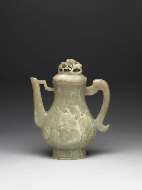 青玉雕梅花执壶