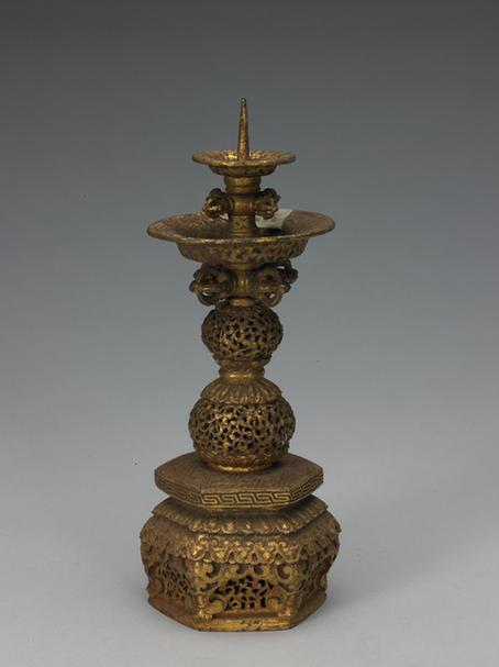 铁镀金六方杵形蜡扦