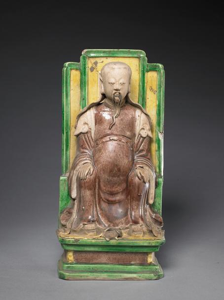 素三彩真武帝坐像