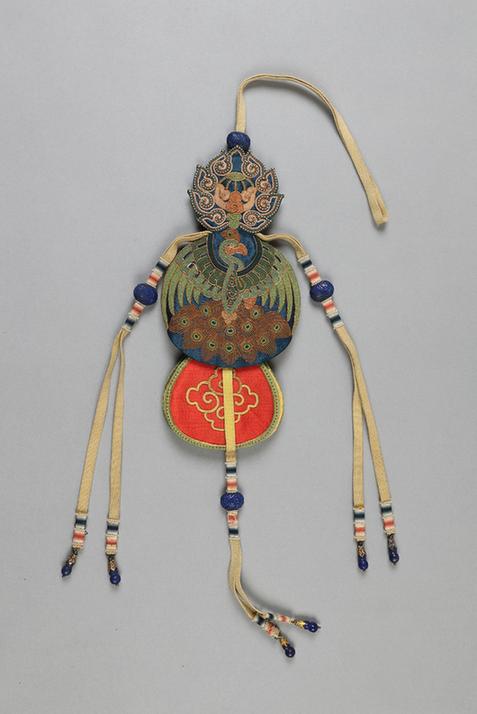 蓝色缎打籽绣金边孔雀纹葫芦式荷包