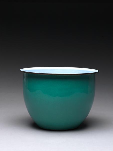 乾隆款画珐琅绿色光素花盆