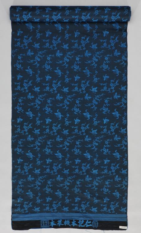 青色蝶梅纹二色缎