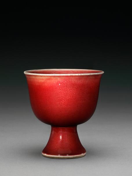 郎窑红釉高足碗