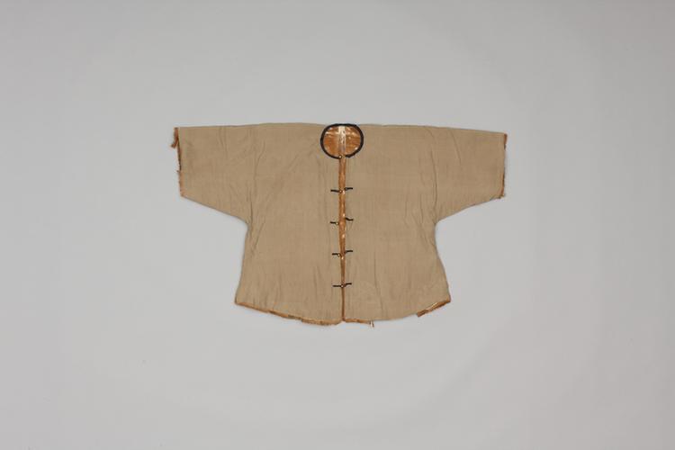 灰色团花纹暗花春绸梅花鹿皮马褂