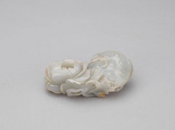 白玉荷莲纹水丞