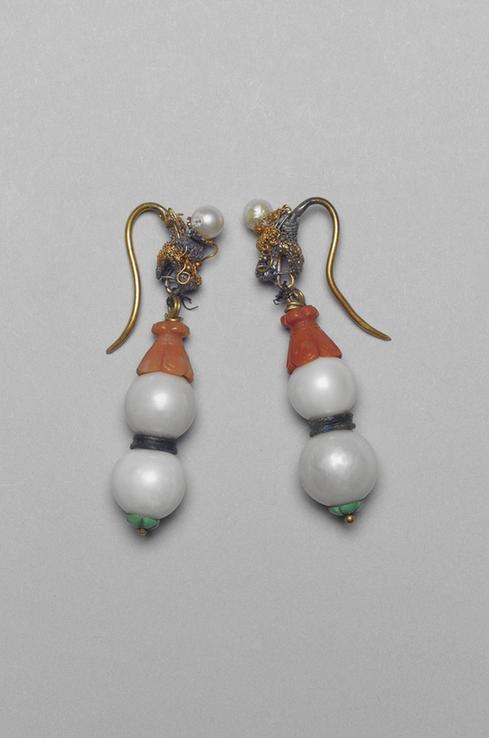 金累丝嵌东珠龙首耳坠 附木匣