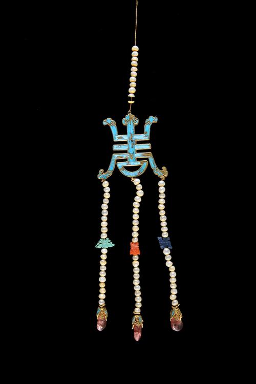 银镀金点翠珠寿字纹流苏