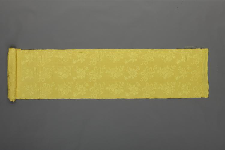 鹅黄色八吉祥纹花绸