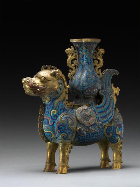 掐丝珐琅凤耳瓶