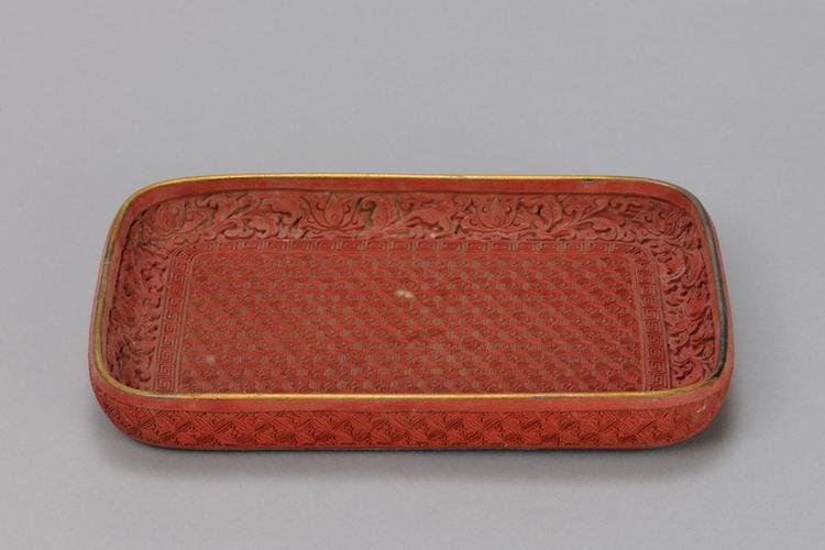 剔红锦纹长方盘