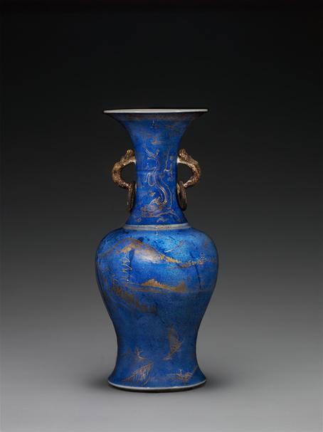 洒蓝釉描金山水图双耳活环瓶