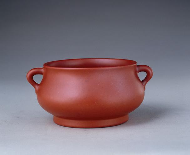 珊瑚红釉双耳炉