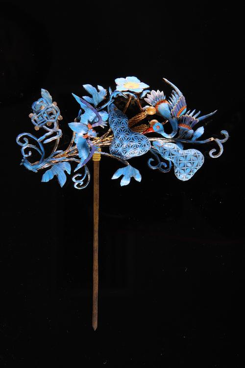 点翠子孙万代纹头花