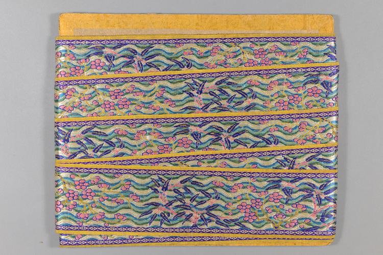 立水缎地织金竹梅纹绦