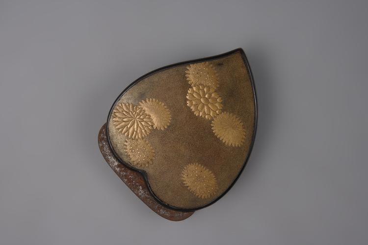 金漆双桃纹桃式火燫