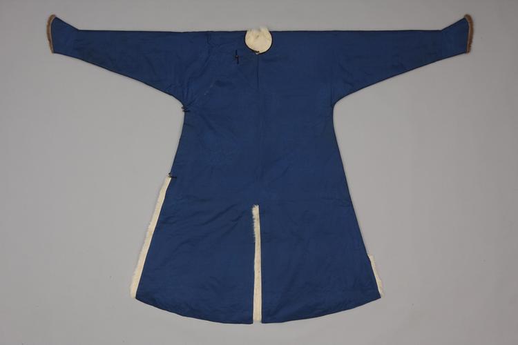 蓝色团龙纹暗花江绸青狐皮常服袍