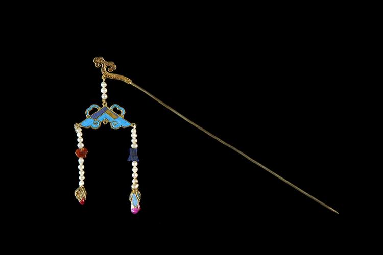 银镀金吉庆纹流苏