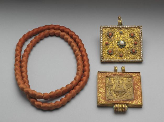 嵌珠金佛锅及香珠串-乾隆四十三年收