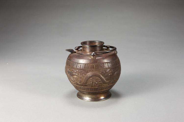 银云龙纹暖酒壶