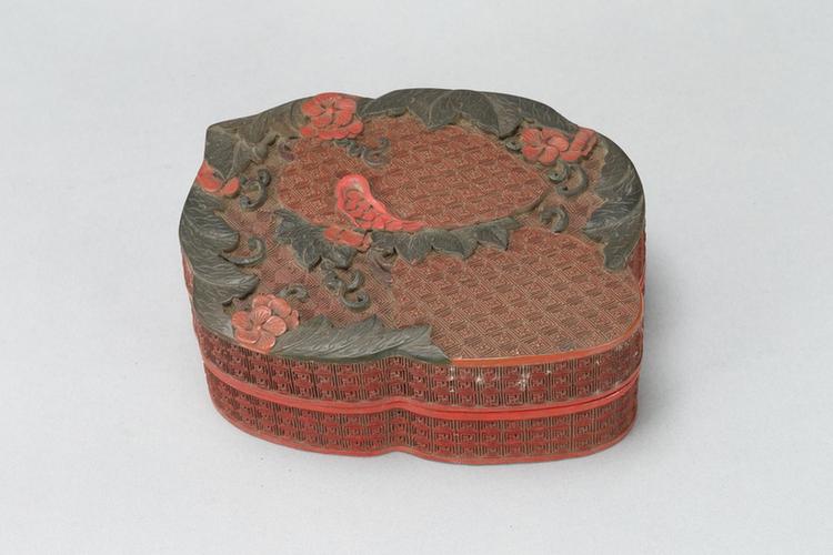 堆彩双癞瓜纹盒