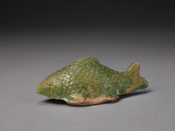 绿釉瓷鱼