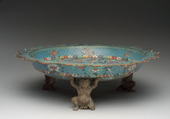 景泰款掐丝珐琅二龙戏珠纹盘