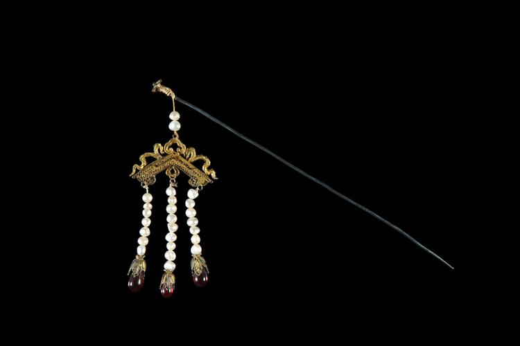 银镀金吉庆纹流苏