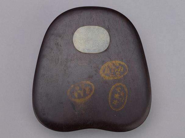 御铭澄泥砚-仿宋天成风字形砚