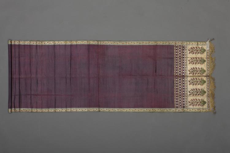 藕荷色地暗桂花纹回回锦