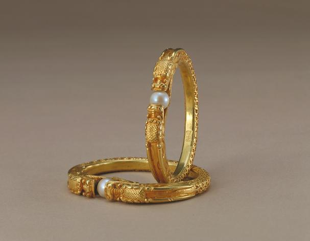 金錾双龙戏珠镯