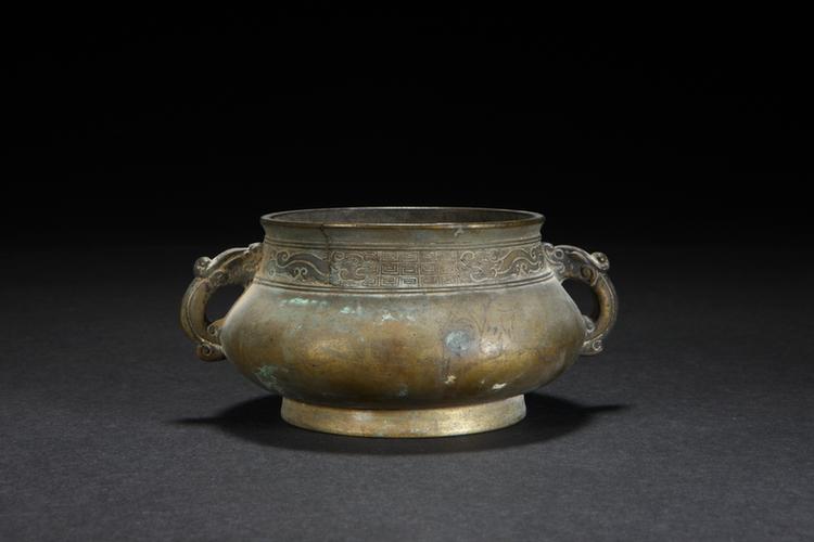 月友琴居款铜夔龙纹双耳炉