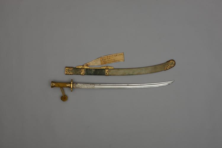 铁柄鲨鱼皮鞘飞鹊腰刀