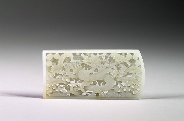 玉鱼龙花草纹带饰-15