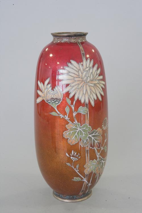 紫地菊花纹七宝烧橄榄瓶