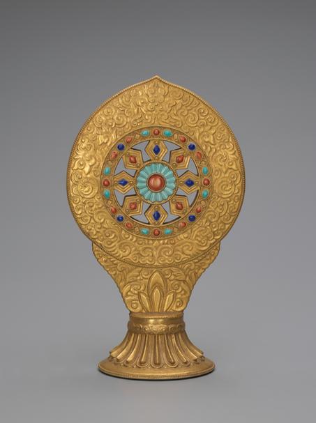 乾隆款金釉五彩瓷法轮