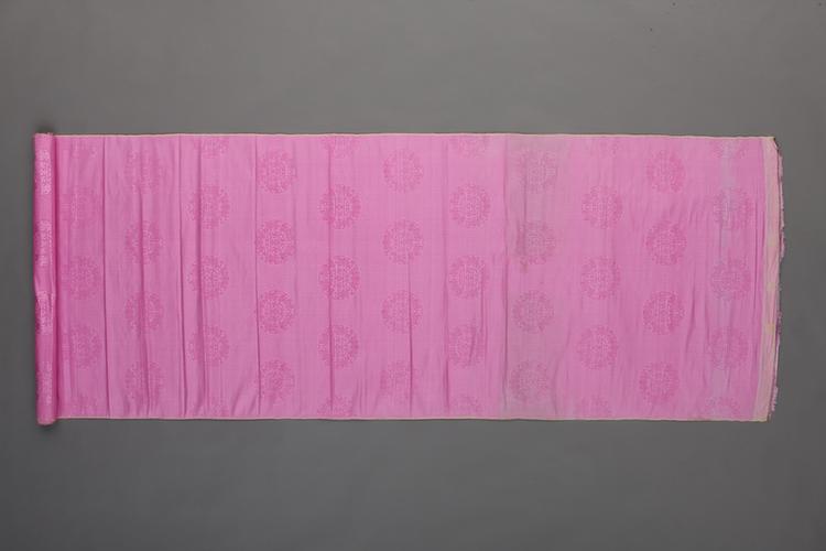 粉色斜万字五福捧寿纹江绸