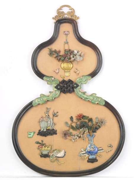 紫檀木边漆地嵌玉石葫芦式挂屏