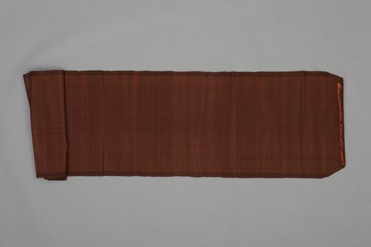 绛紫色程乡茧绸