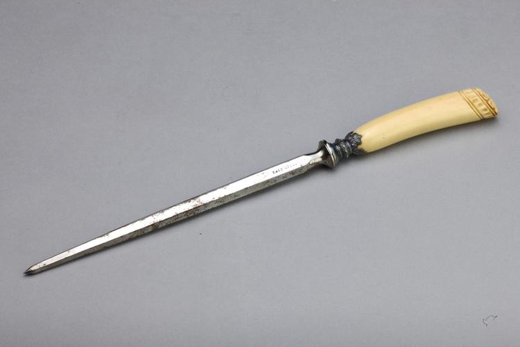 白铜刻花化学柄餐具-六棱锉