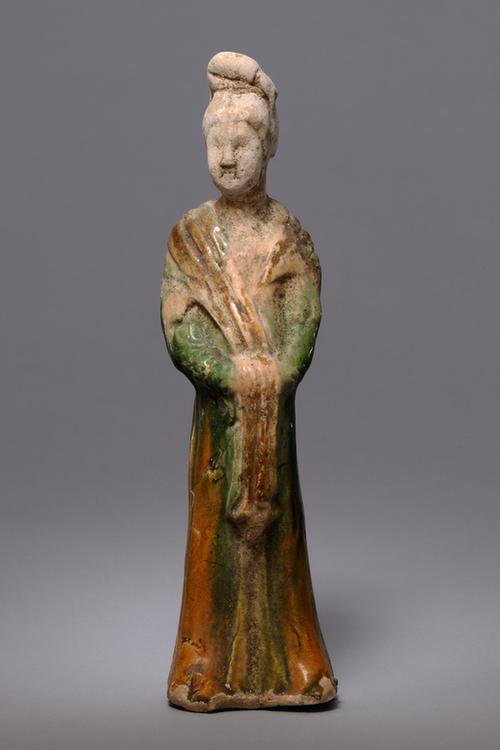 三彩拱手女立俑