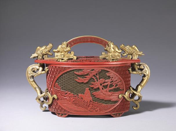 剔红开光人物故事图铜龙耳椭圆提盒