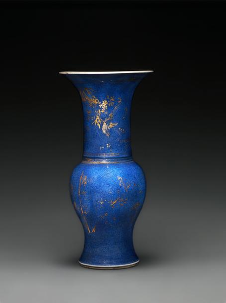 洒蓝釉描金花卉纹撇口尊