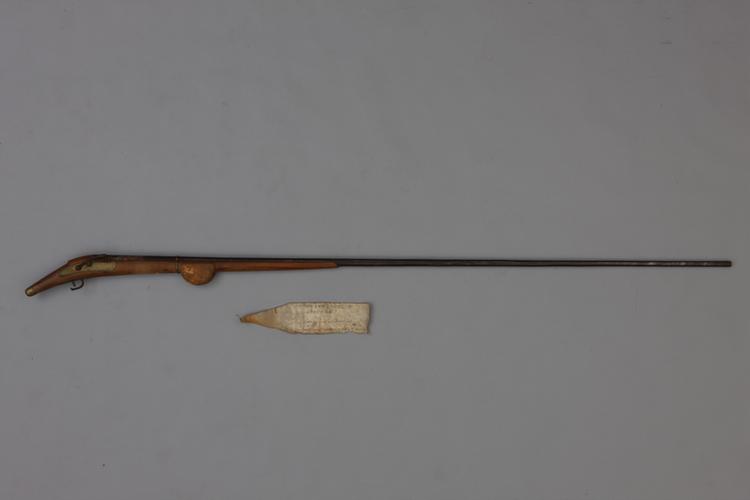 乾隆帝御用桦木鞘花线枪